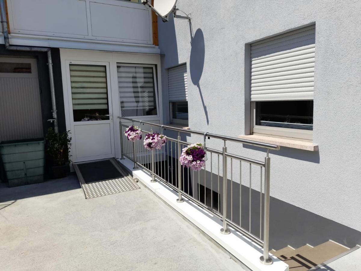 Appartamento Haus Monika Zeltingen-Rachtig Esterno foto